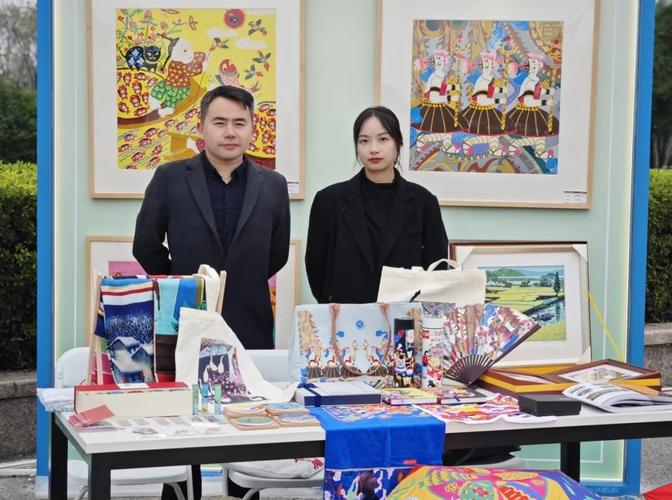 如东农民画受邀参加2024长江流域民间文化艺术交流展示活动